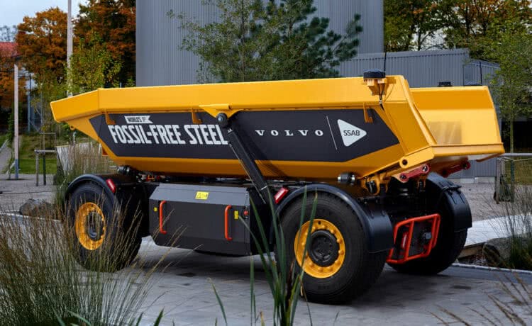 Grupo Volvo lança primeiro veículo feito de aço livre de fósseis