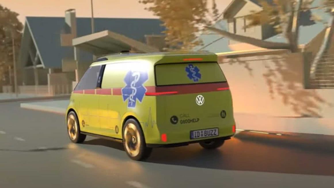 Volkswagen revela Kombi elétrica como ambulância