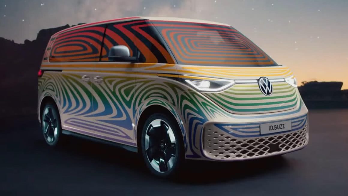 Volkswagen Kombi elétrica tem versão final revelada em teaser