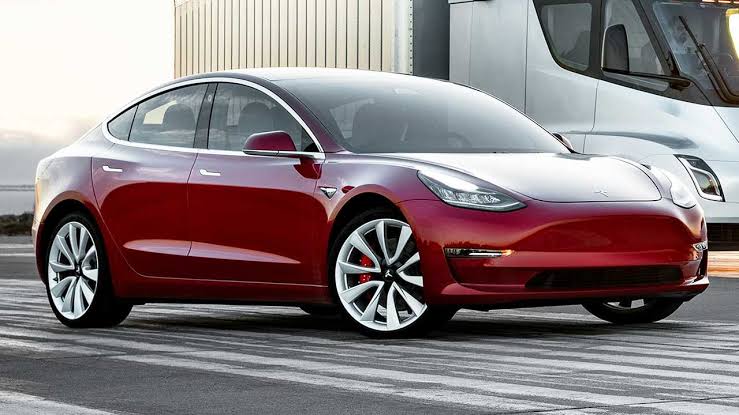 Elon Musk revelou que a Tesla quer atingir 2 milhões de carros elétricos com o Modelo Y