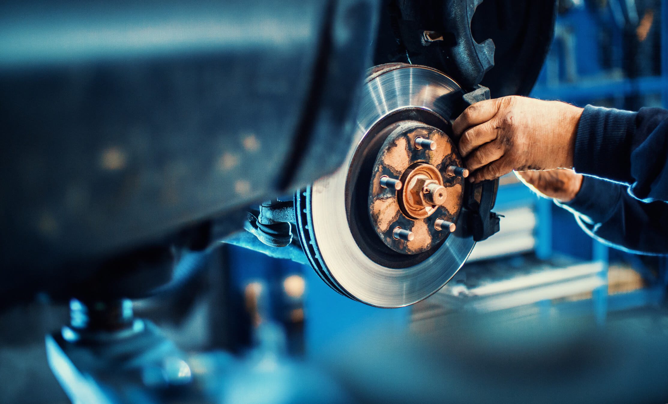 Como funcionam os freios do carro