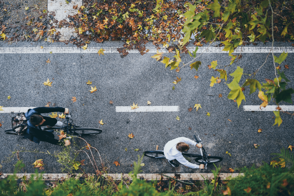 Ciclistas e motoristas ainda não se dão bem, mostra estudo