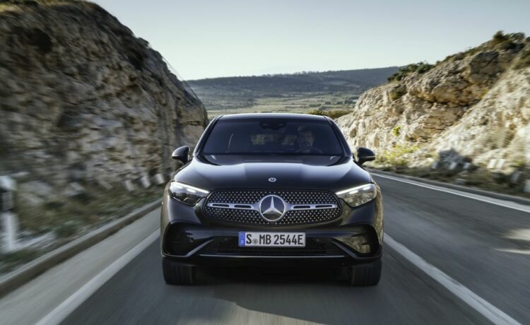 Mercedes-Benz GLC Coupe 2024 é maior, mas ainda extrovertido