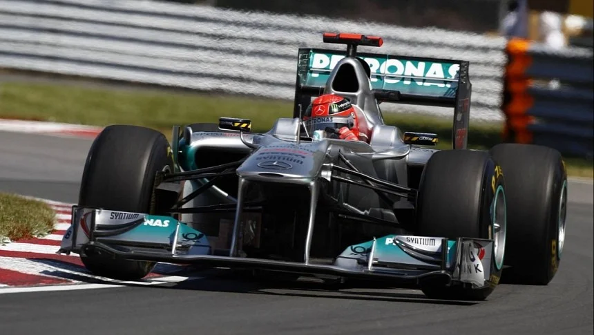 Mick Schumacher vai dirigir o Mercedes W02 de seu pai no Goodwood Festival of Speed 2023