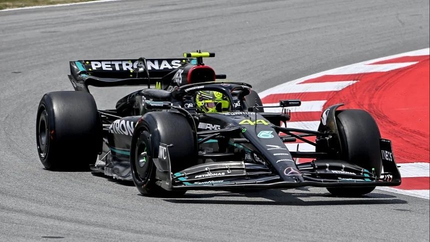 GP da Espanha viu Mercedes dominar pódio