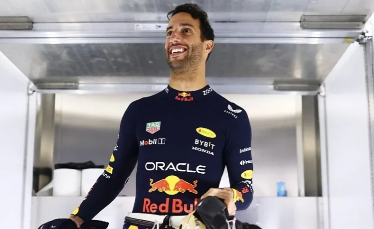 F1: Daniel Ricciardo faz retorno surpresa